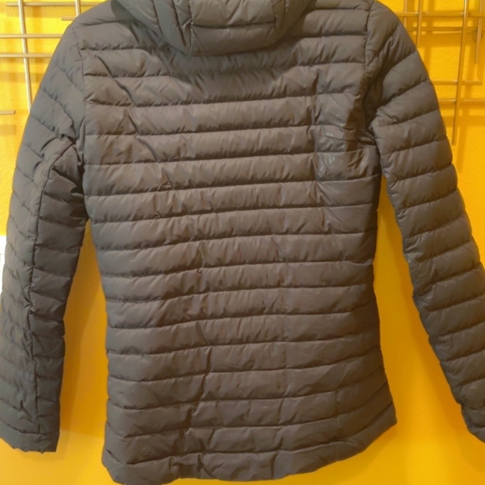 Lululemon | Women’s Pack it Down Jacket Coat Black Size 4 Slim Fit *Gorgeous - Picture 4 of 4